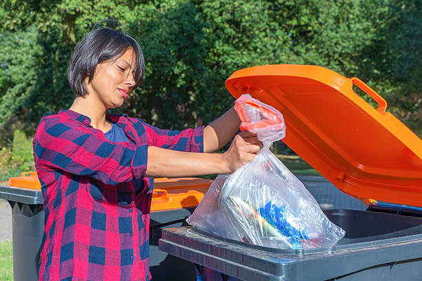 Best Trash Removal Near Me  in Mundelein, IL